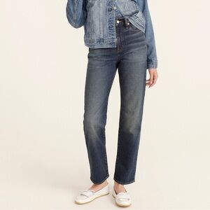 {J. Crew} "Classic Straight Buoy Wash" Petite Relaxed Tapered Leg Stretch Denim